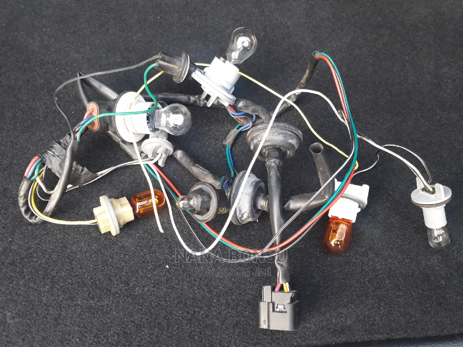 Chevrolet Cruze Tail Light Cables and Bulbs