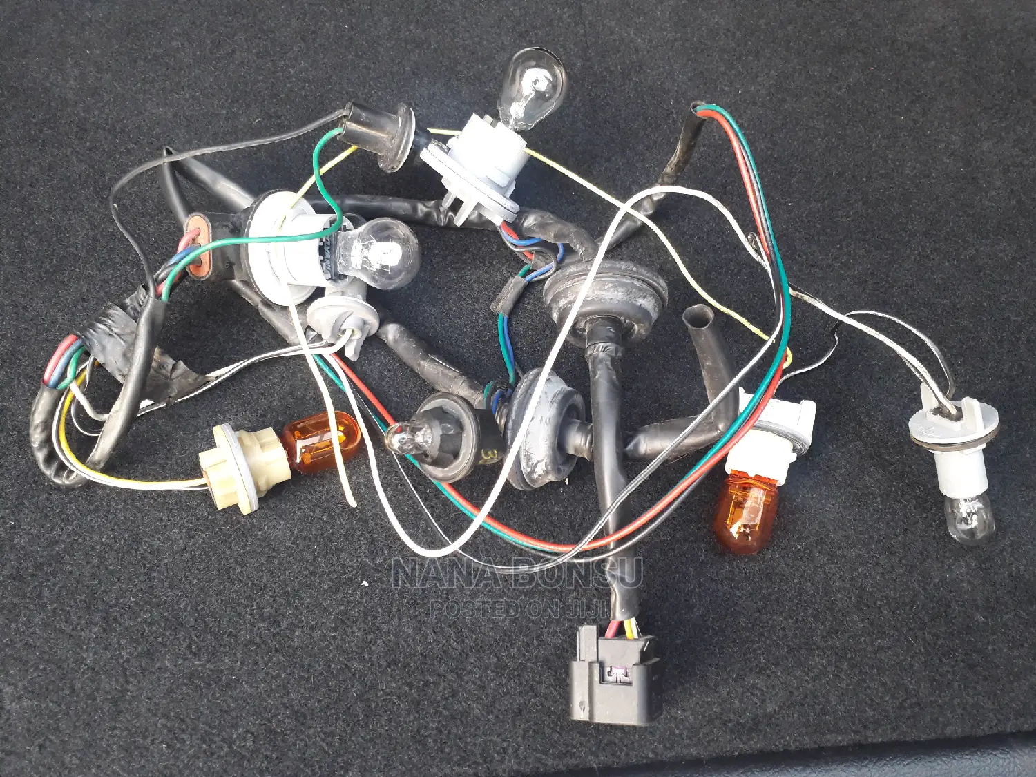Chevrolet Cruze Tail Light Cables and Bulbs