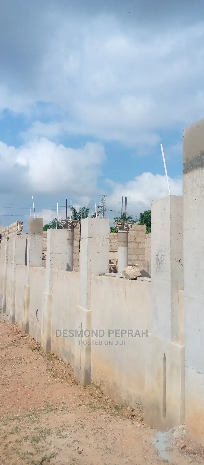 Plastic Moulding Pillars