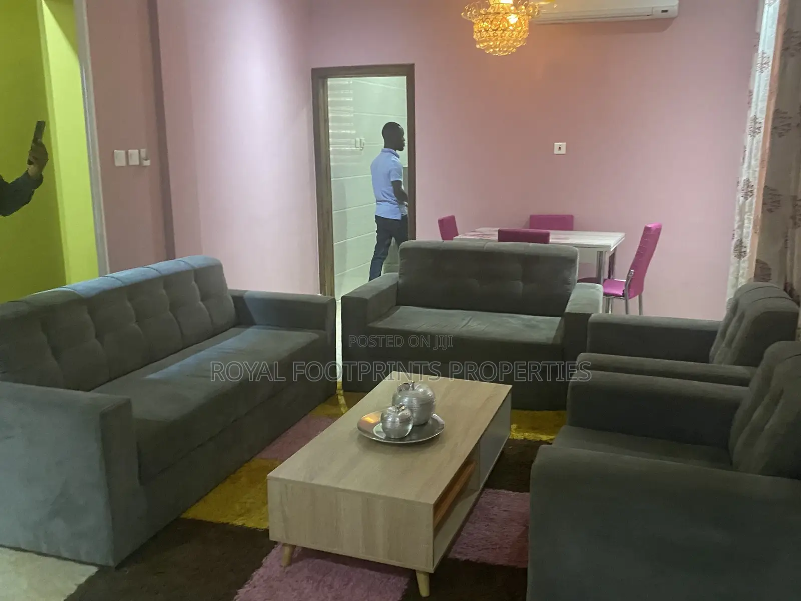 An Ultra Modern 2bedrooms Furnished Apartments