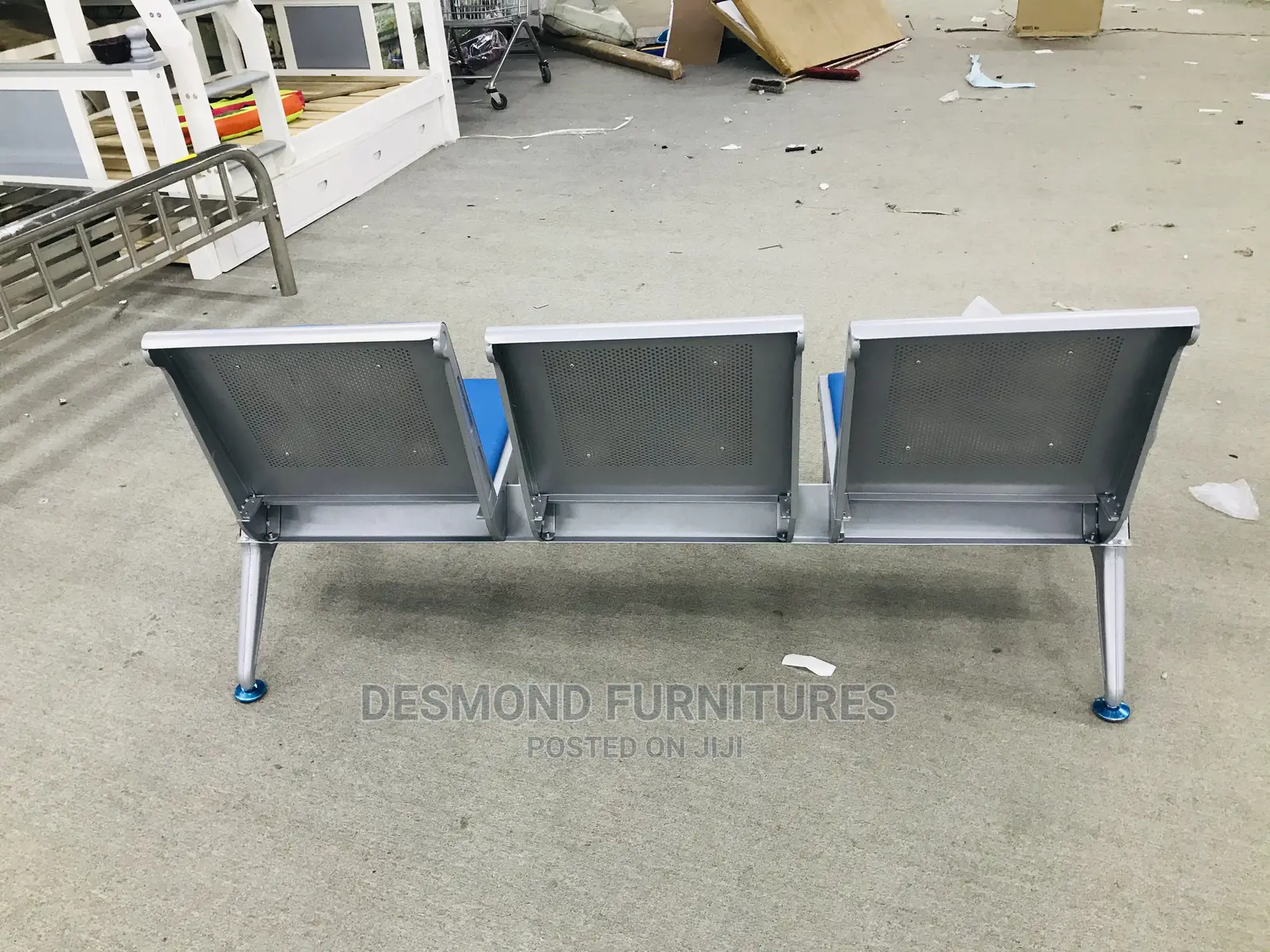 Wariting Chairs