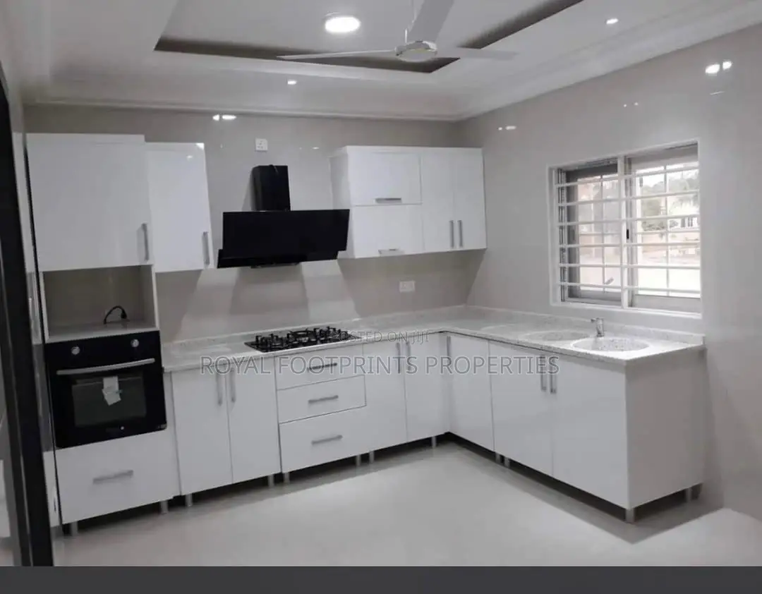 4bdrm House in Ashaley Botwe for rent