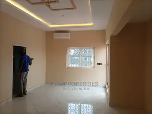 5bdrm House in E a Properties, Police Station for Sale