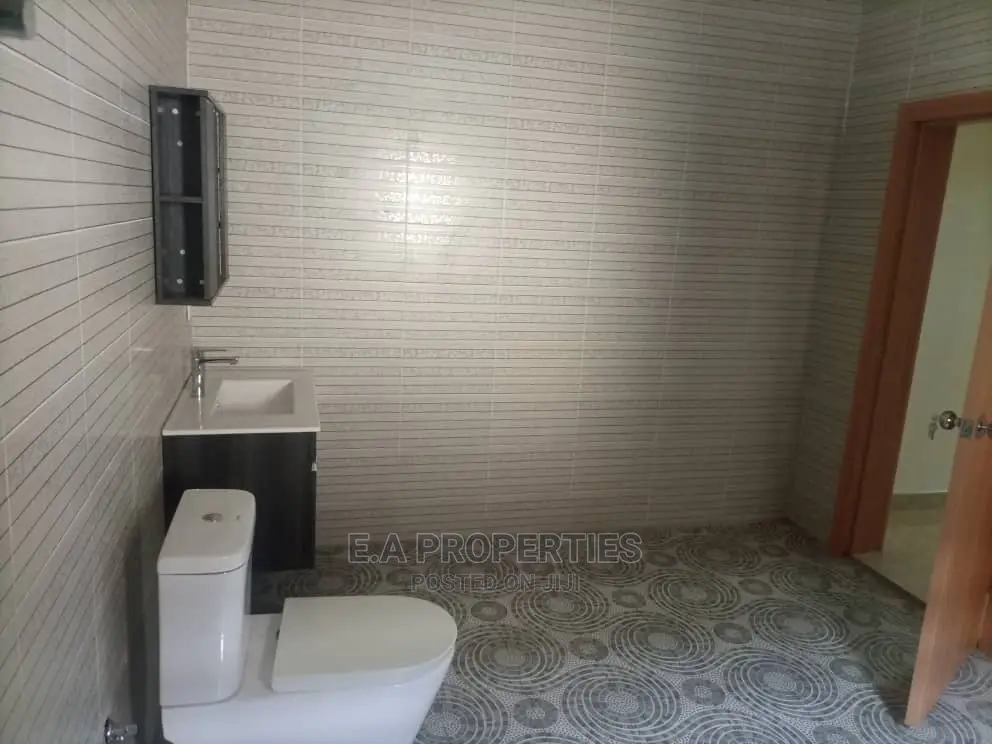 4bdrm House in E a Properties, Police Station for Sale