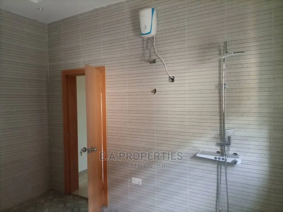 4bdrm House in E a Properties, Police Station for Sale