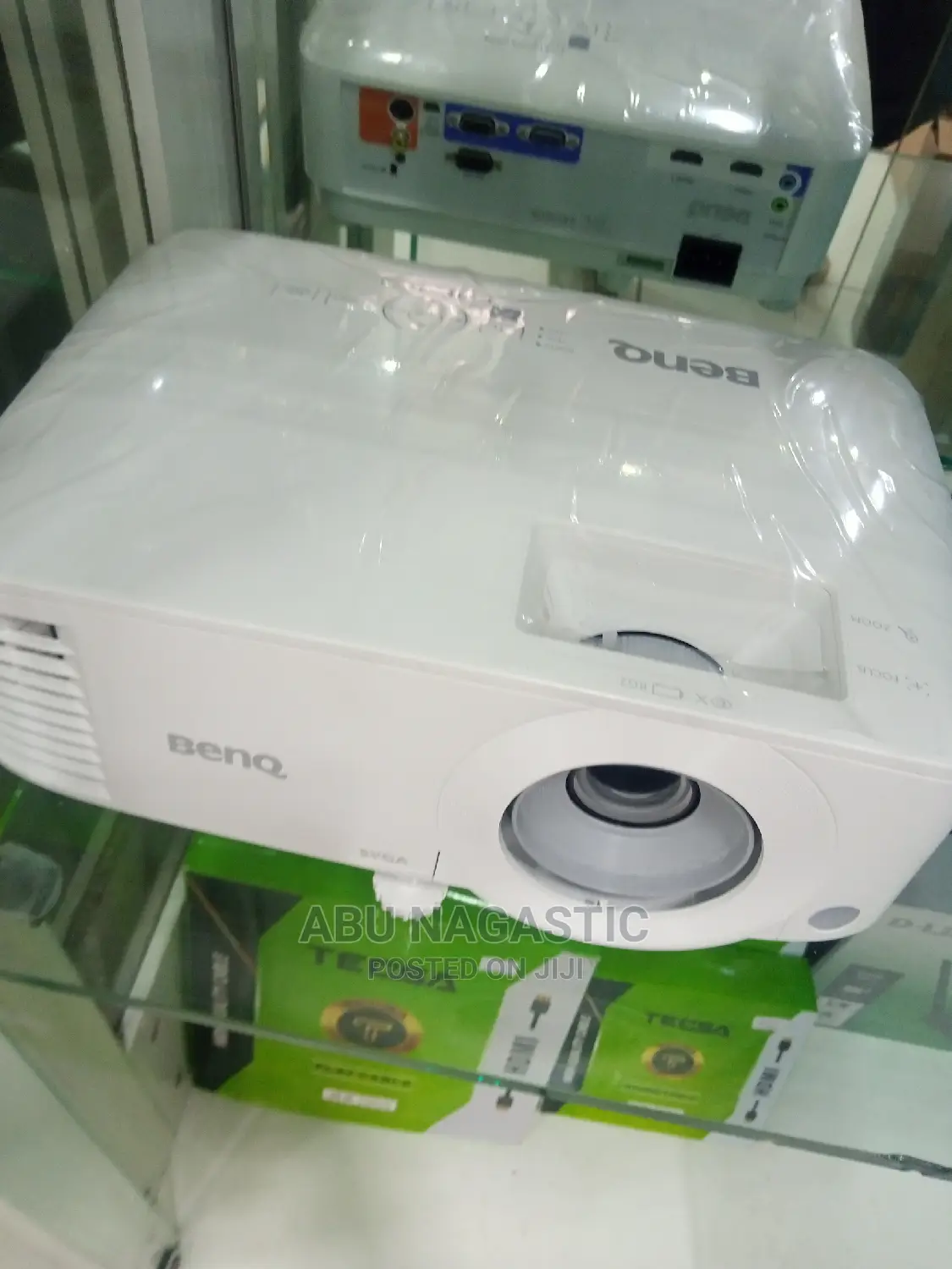 Quality Banq 4000 Lumens Business Projector Mx560.