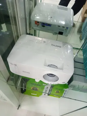 Quality Banq 4000 Lumens Business Projector Mx560.