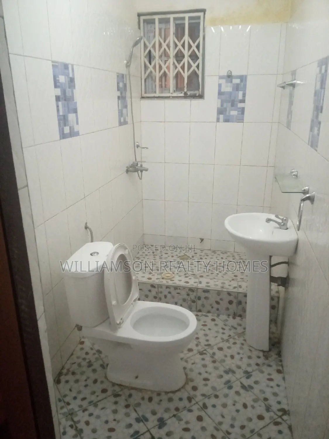 1bdrm Apartment in Hfc Estate, Spintex for rent