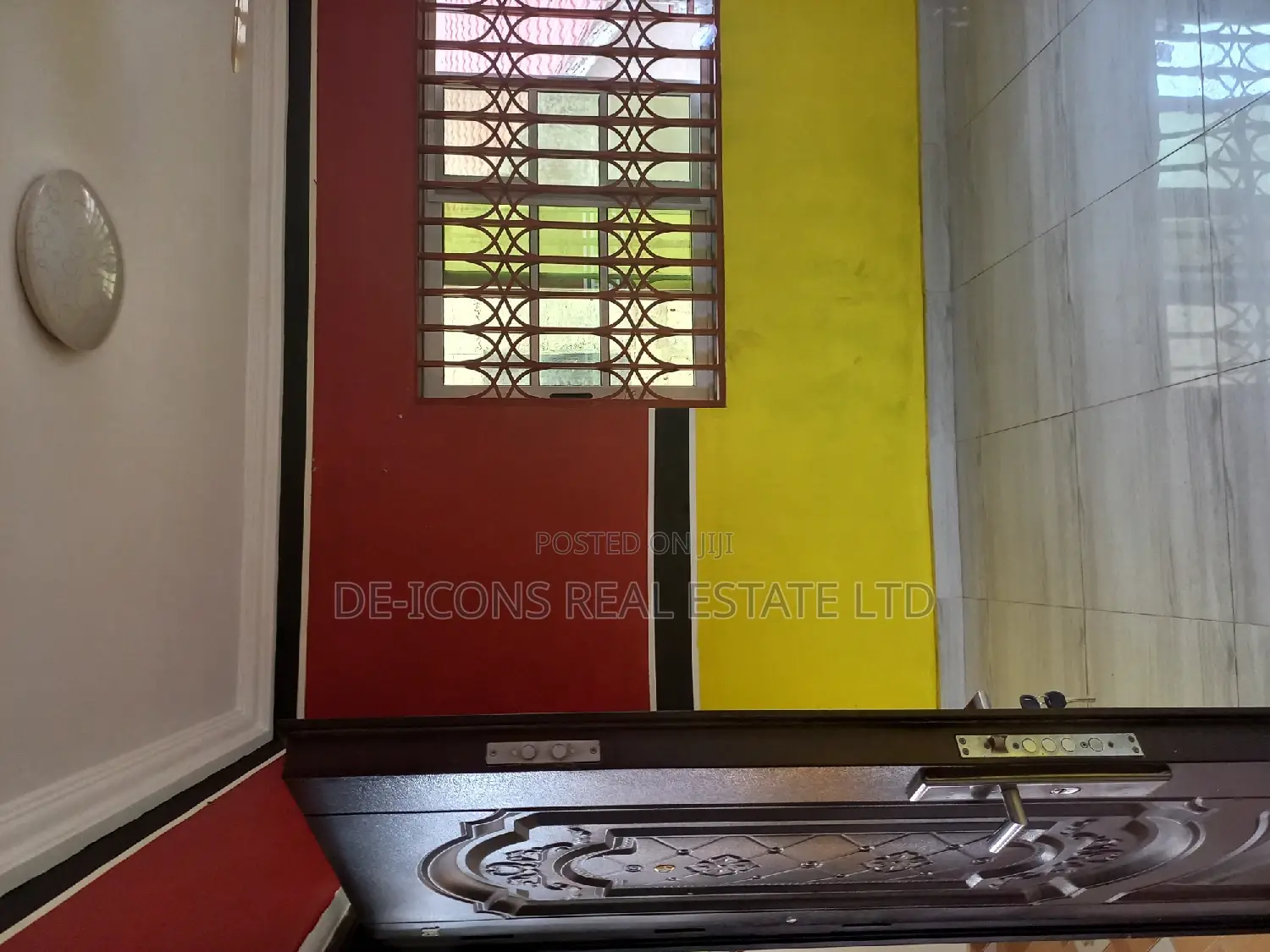 1bdrm Duplex in De-Icons Real Estate, Awutu Senya East Municipal