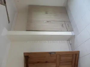 1bdrm Duplex in De-Icons Real Estate, Awutu Senya East Municipal