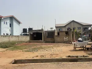 One Plot of Land for Sale With Uncomplicated