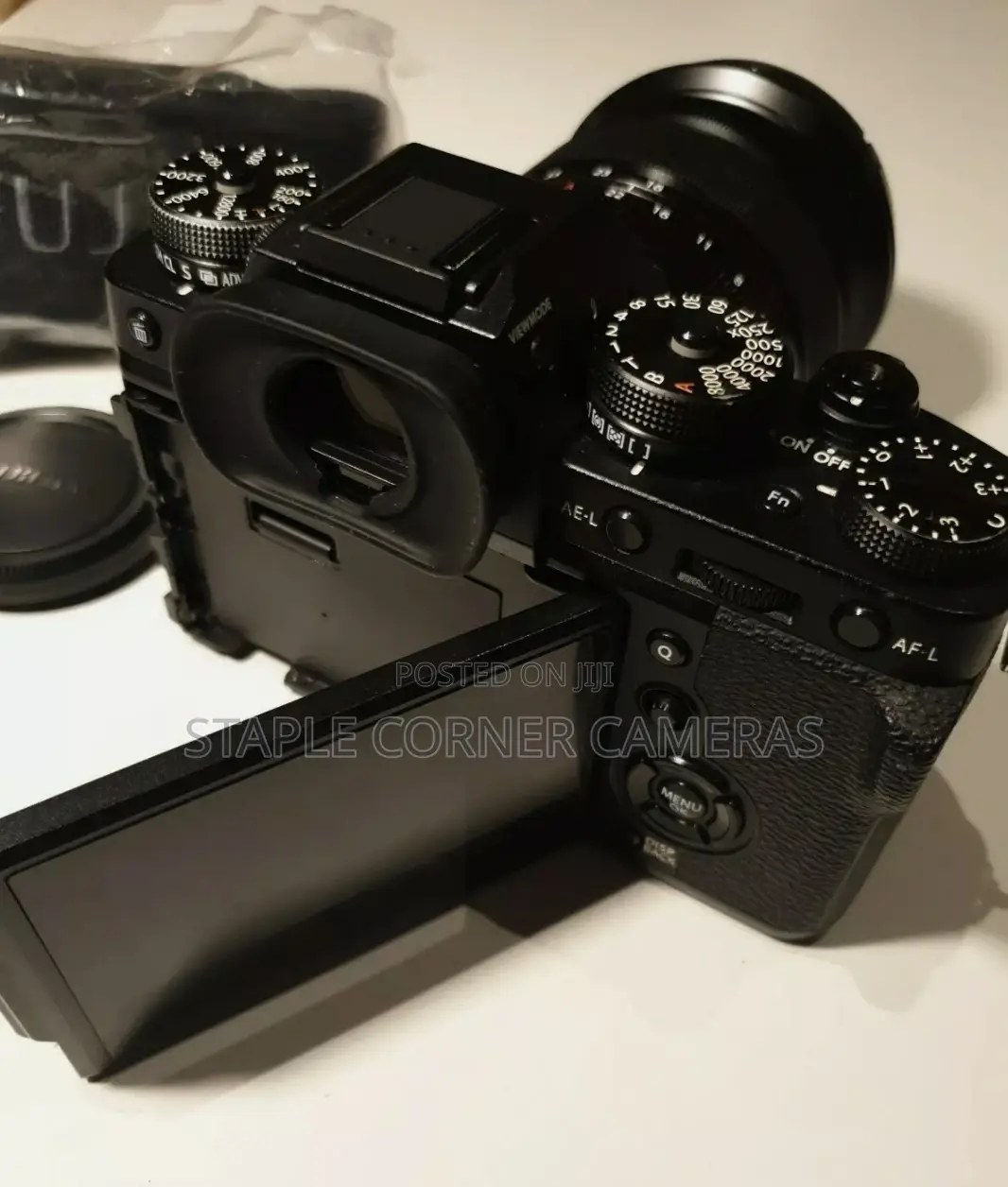 Fujifilm Xt-3 With Fujifilm 18-55mm F4 Lens
