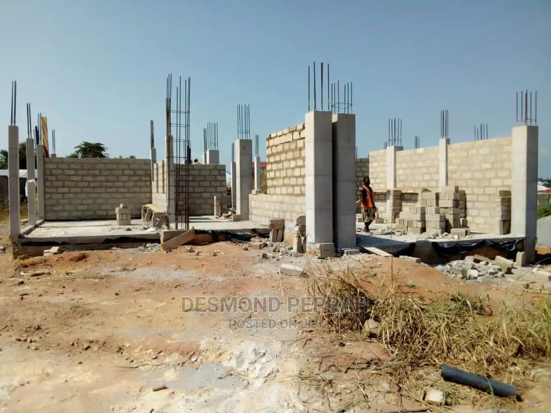 Plastic Moulding Pillars