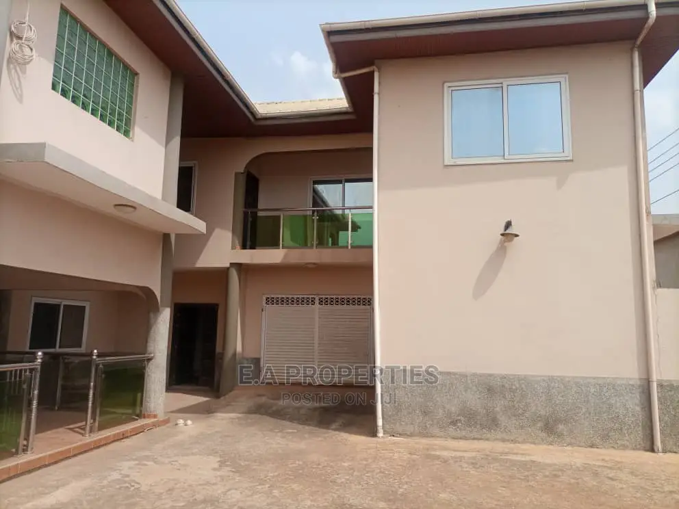 6bdrm House in E a Properties, Otano for Rent
