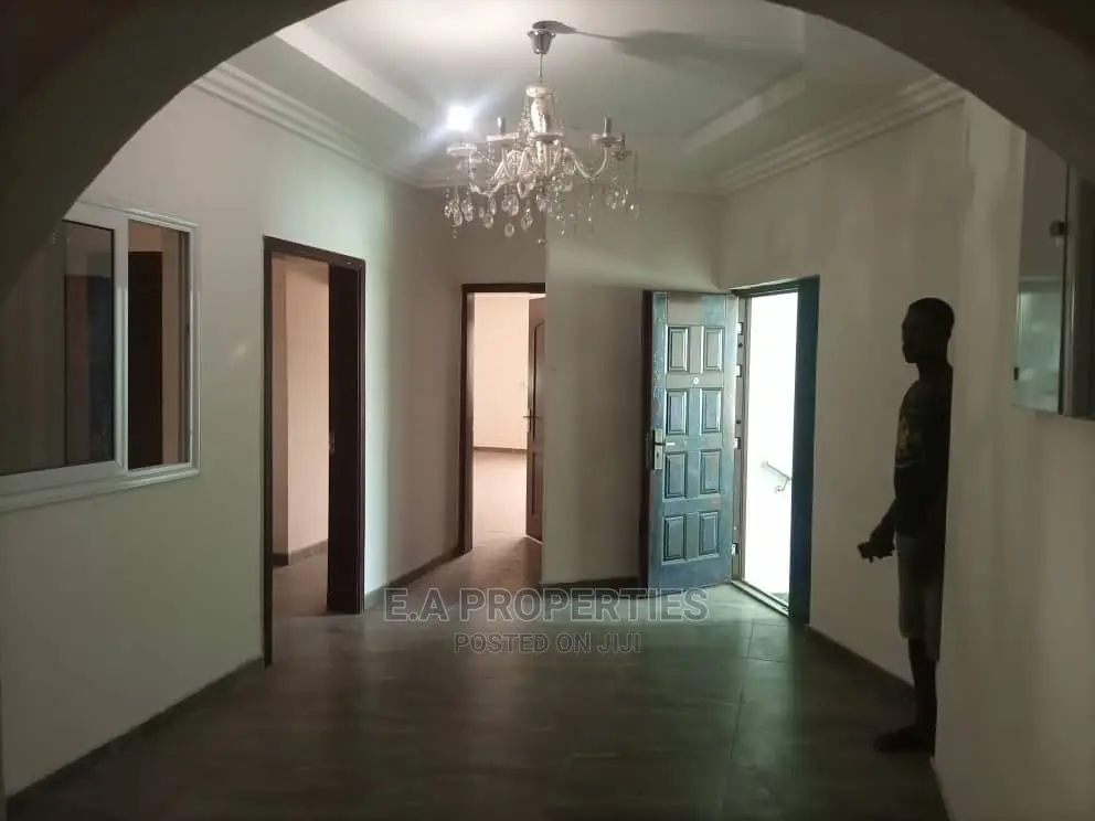 6bdrm House in E a Properties, Otano for Rent