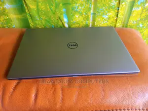 Laptop Dell XPS 15-9570 8GB Intel Core I5 SSD 256GB