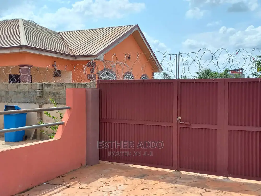 3bdrm House in Oyarifa for rent