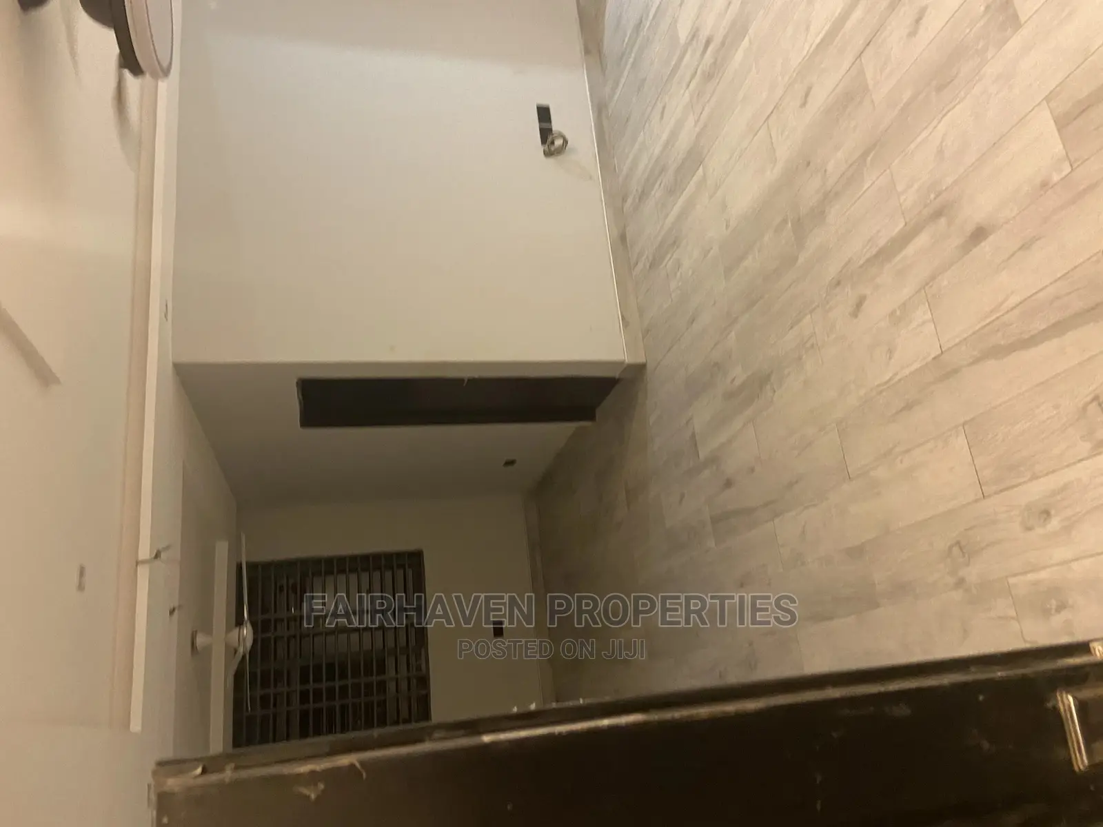 2bdrm Apartment in Tseaddo, Airport Residential Area for rent