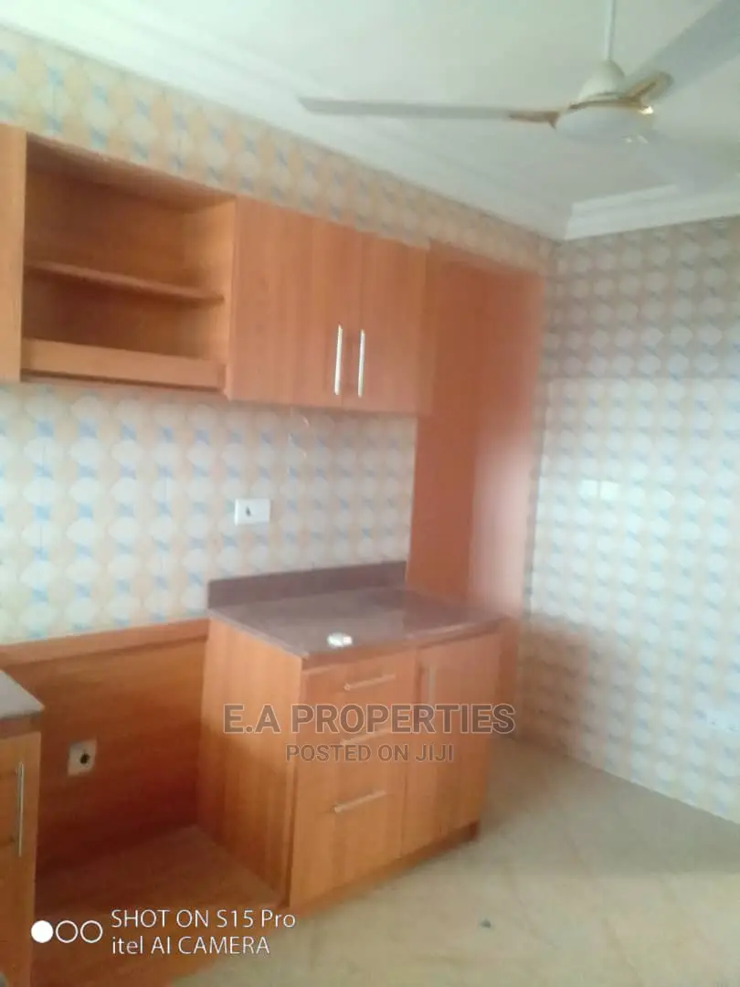 3bdrm House in E a Properties, Housing Down for Rent