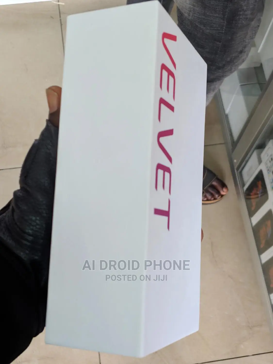 New LG Velvet 128 GB Gray