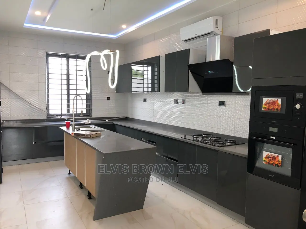 4bdrm Duplex in Living Large, Madina for Sale