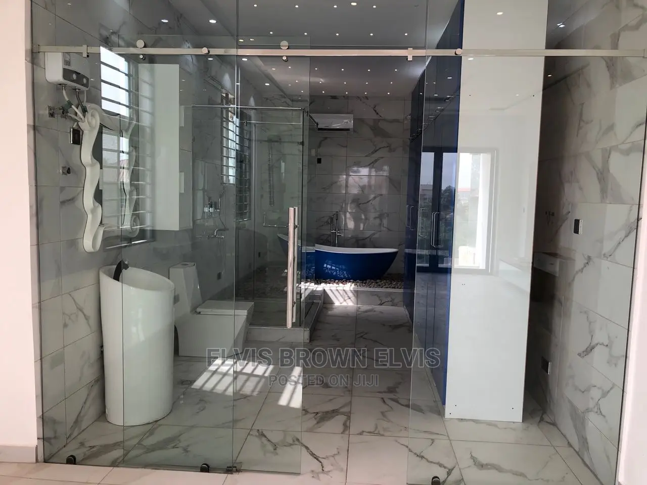 4bdrm Duplex in Living Large, Madina for Sale