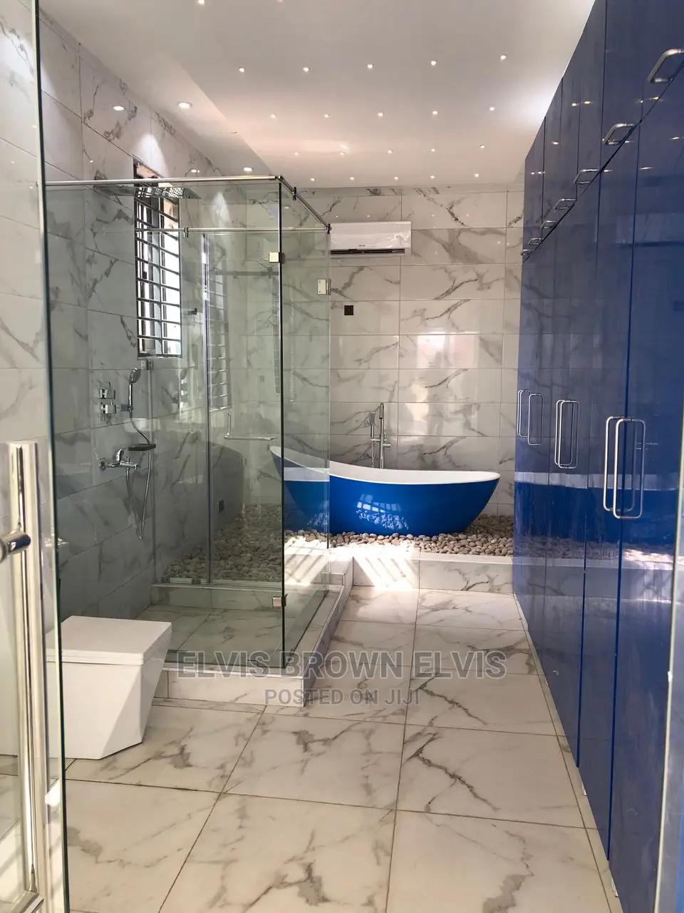 4bdrm Duplex in Living Large, Madina for Sale