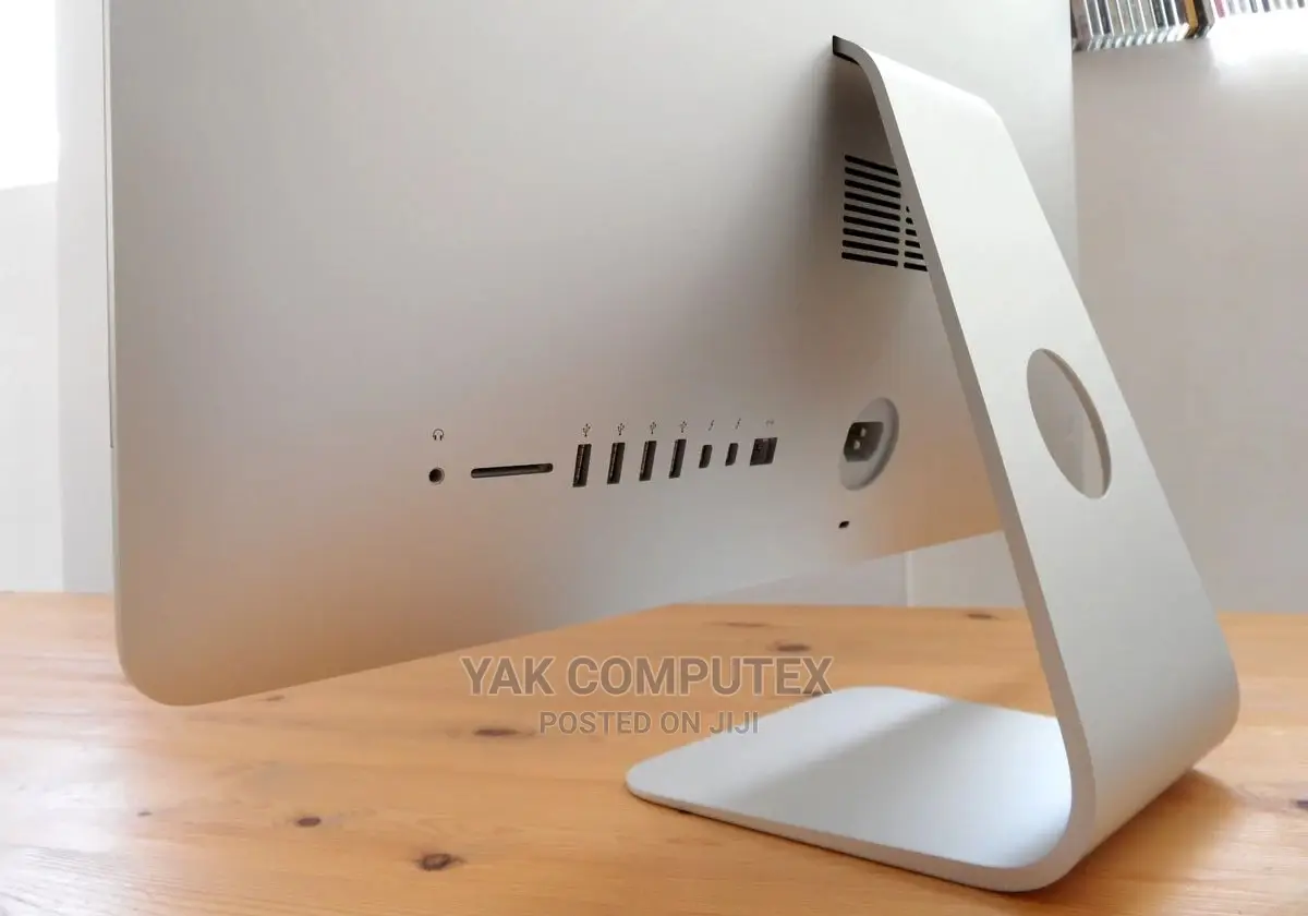 Desktop Computer Apple iMac 8GB Intel Core I5 SSD 1T