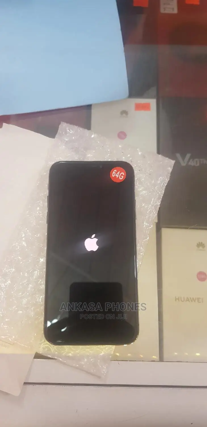 Apple iPhone X 64 GB Black