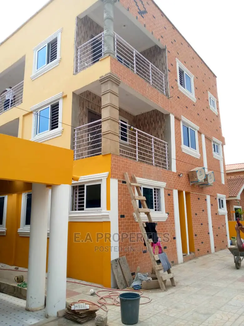 2bdrm Apartment in E a Properties, School Junction for Rent