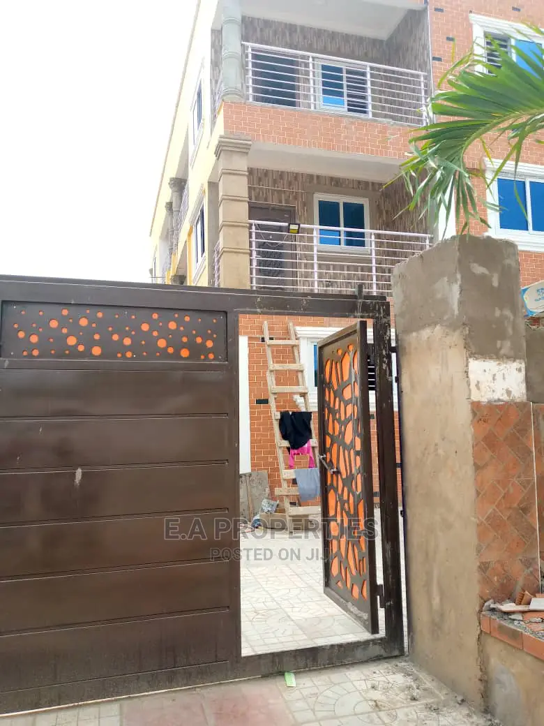 2bdrm Apartment in E a Properties, School Junction for Rent