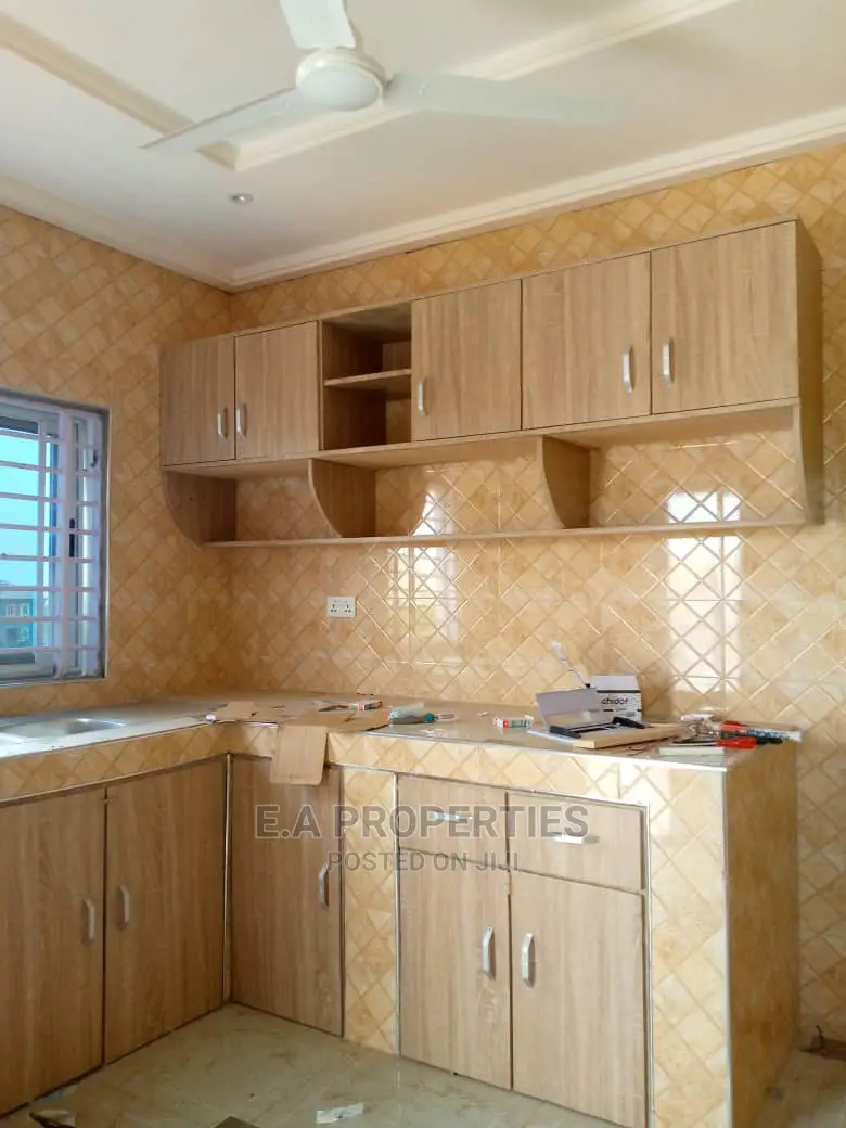 2bdrm Apartment in E a Properties, School Junction for Rent