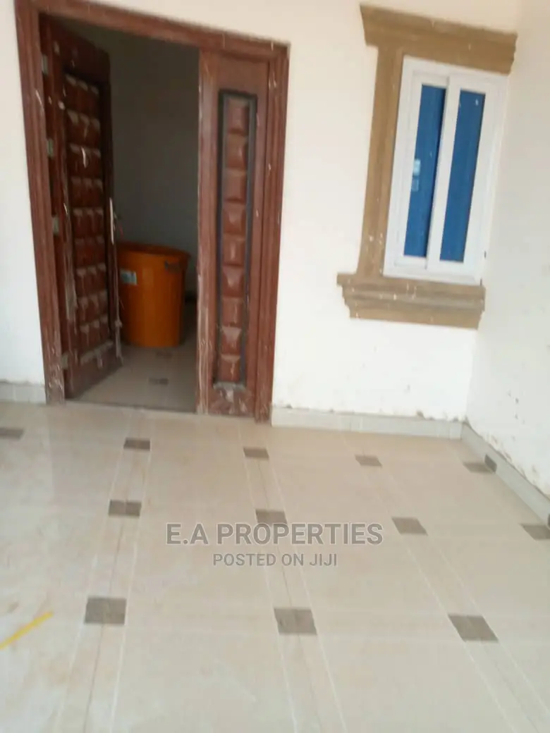 2bdrm Apartment in E a Properties, School Junction for Rent