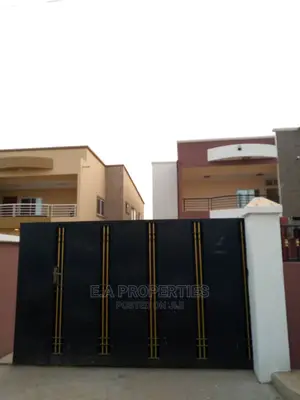 4bdrm House in E a Properties, School Junction for Rent