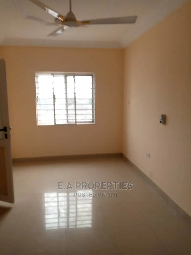 4bdrm House in E a Properties, School Junction for Rent
