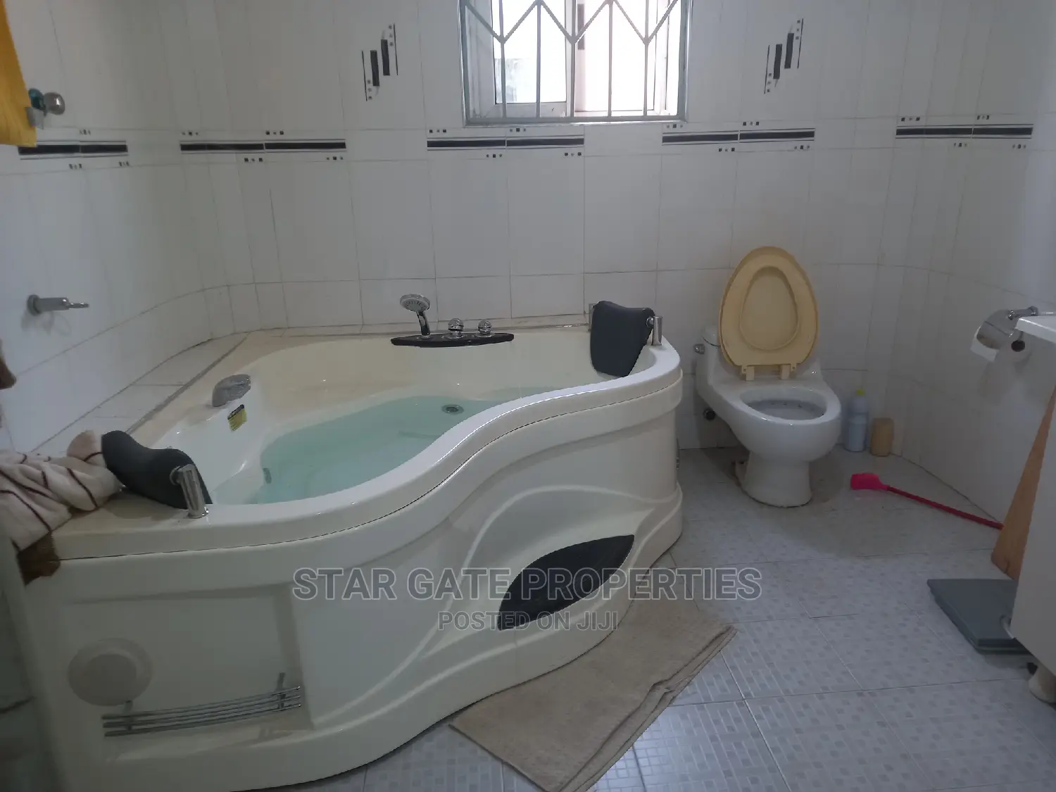 Furnished 6bdrm House in Star Gate Properties, Kumasi Metropolitan