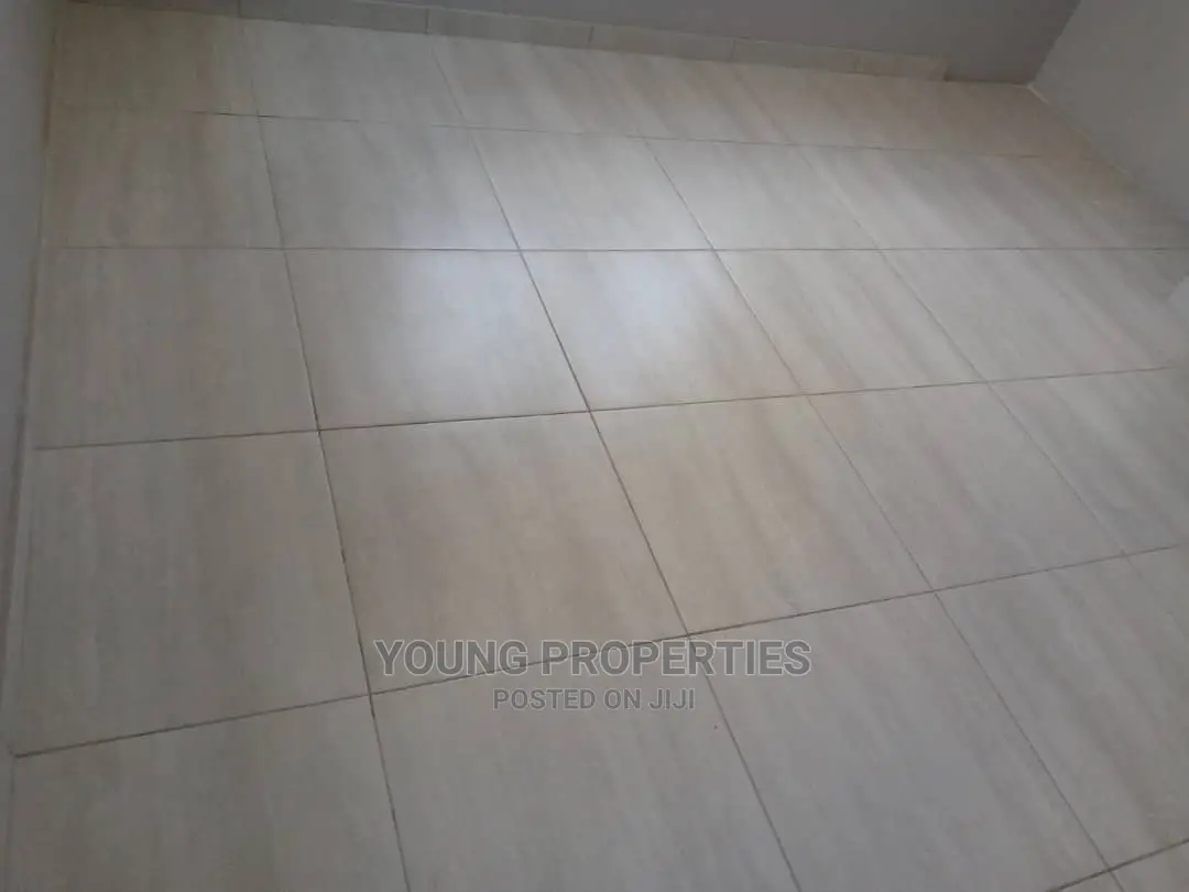 2bdrm Apartment in Young Agent, Toll Booth for rent