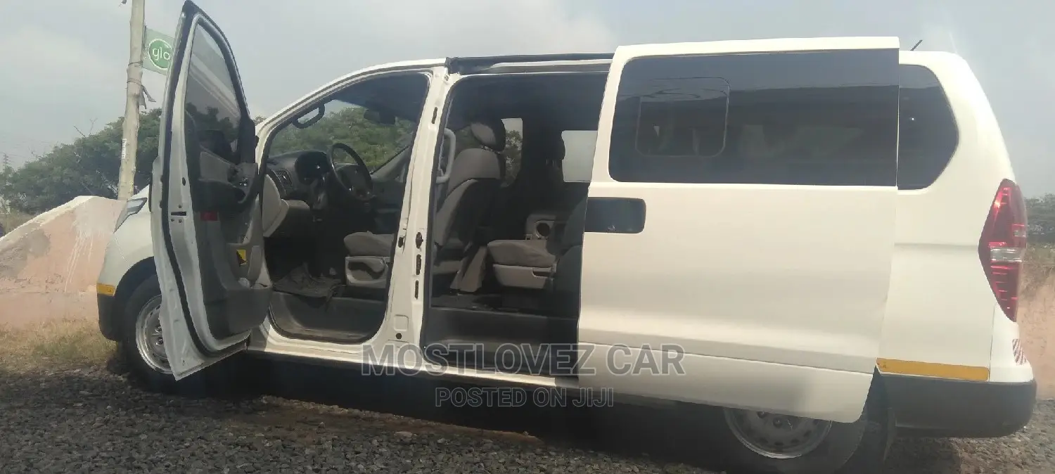Car Rentals Services in Accra Minivans Hire Services.