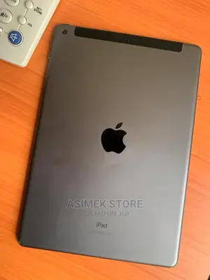 Apple iPad 10.2 (2019) 32 GB Gray