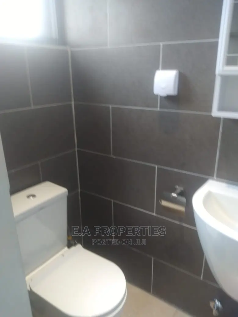 4bdrm House in E a Properties, Barrier for Sale