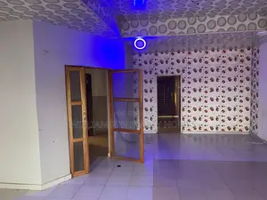 2bdrm Apartment in Community 18, Spintex for rent