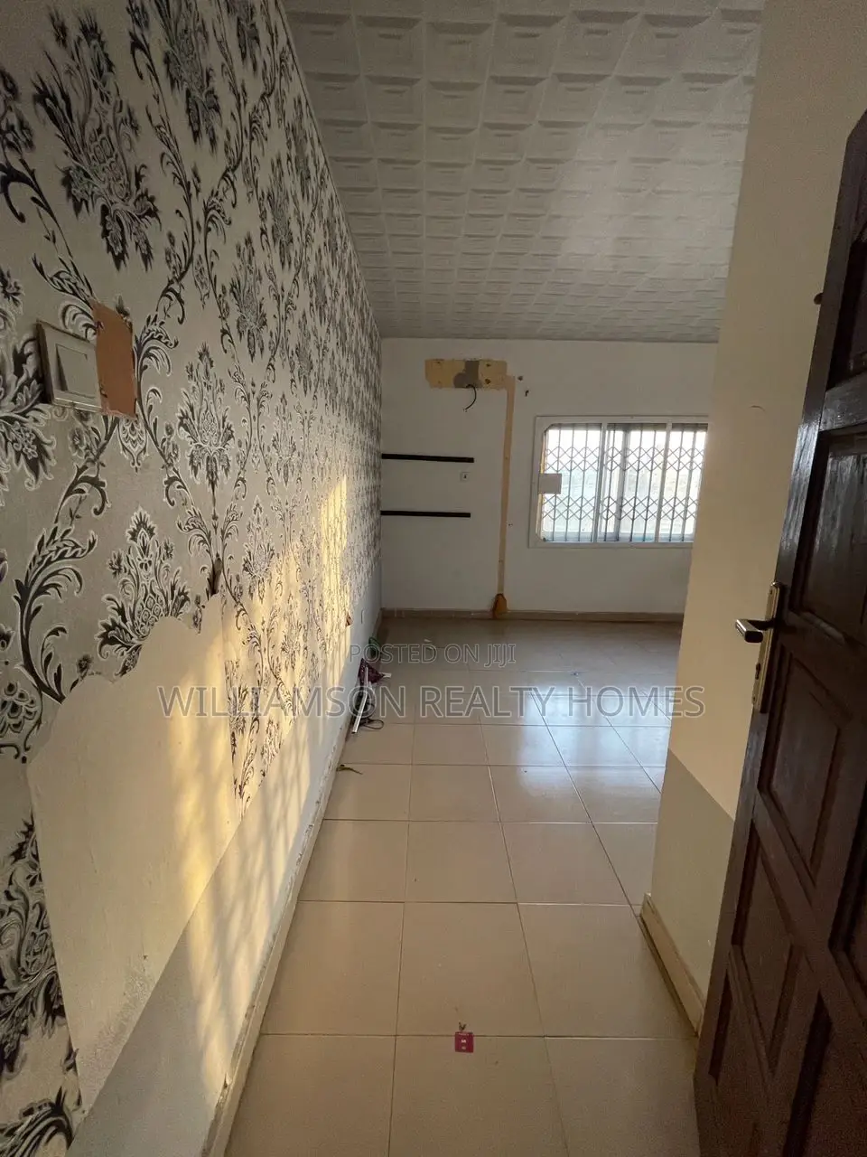 2bdrm Apartment in Community 18, Spintex for rent
