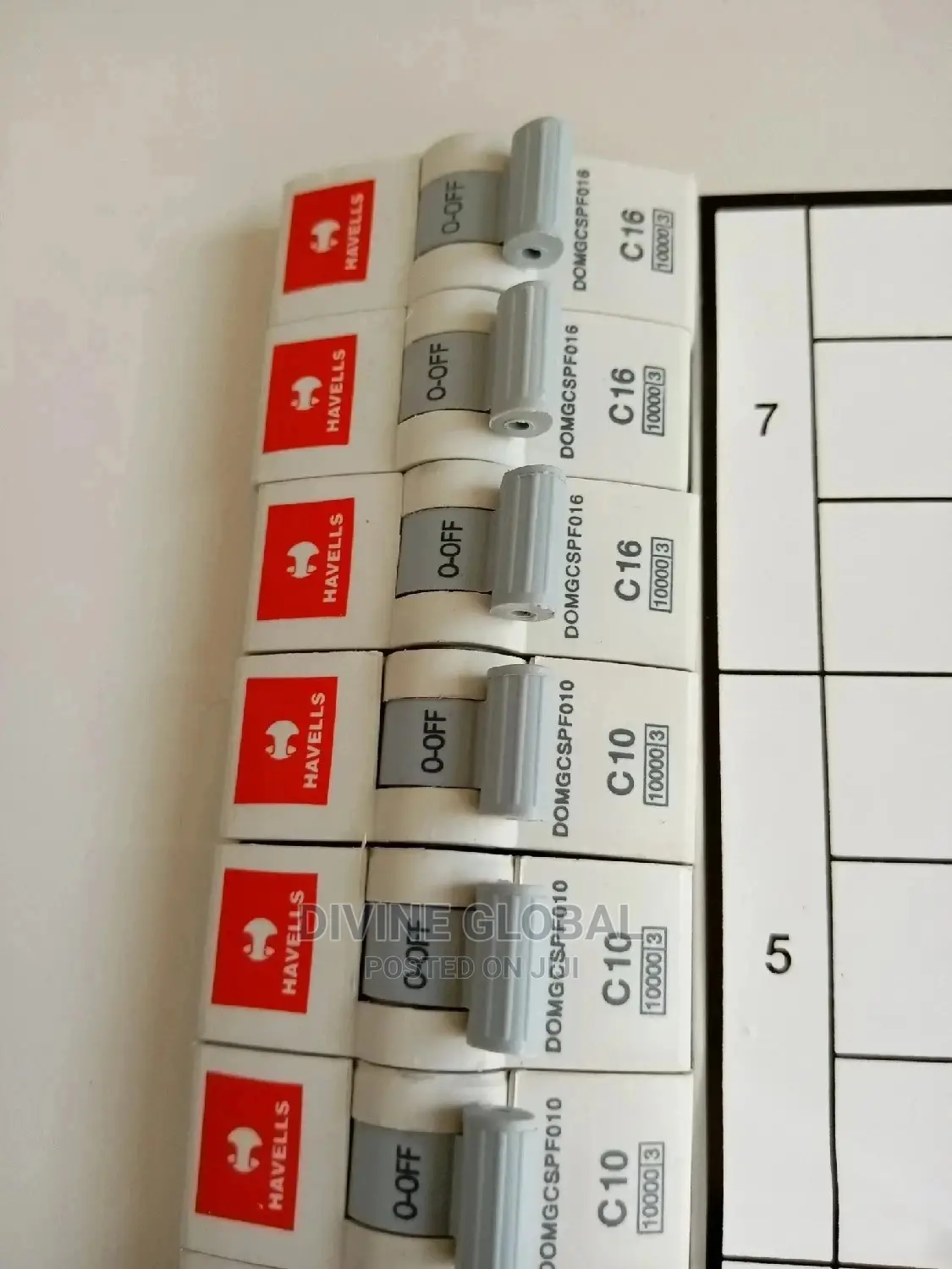 8way 3phase Distribution Board Havell Main Switch