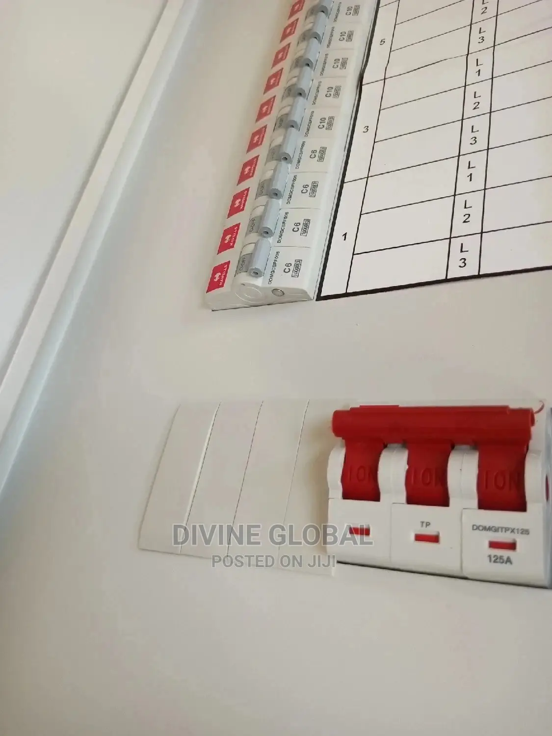 8way 3phase Distribution Board Havell Main Switch