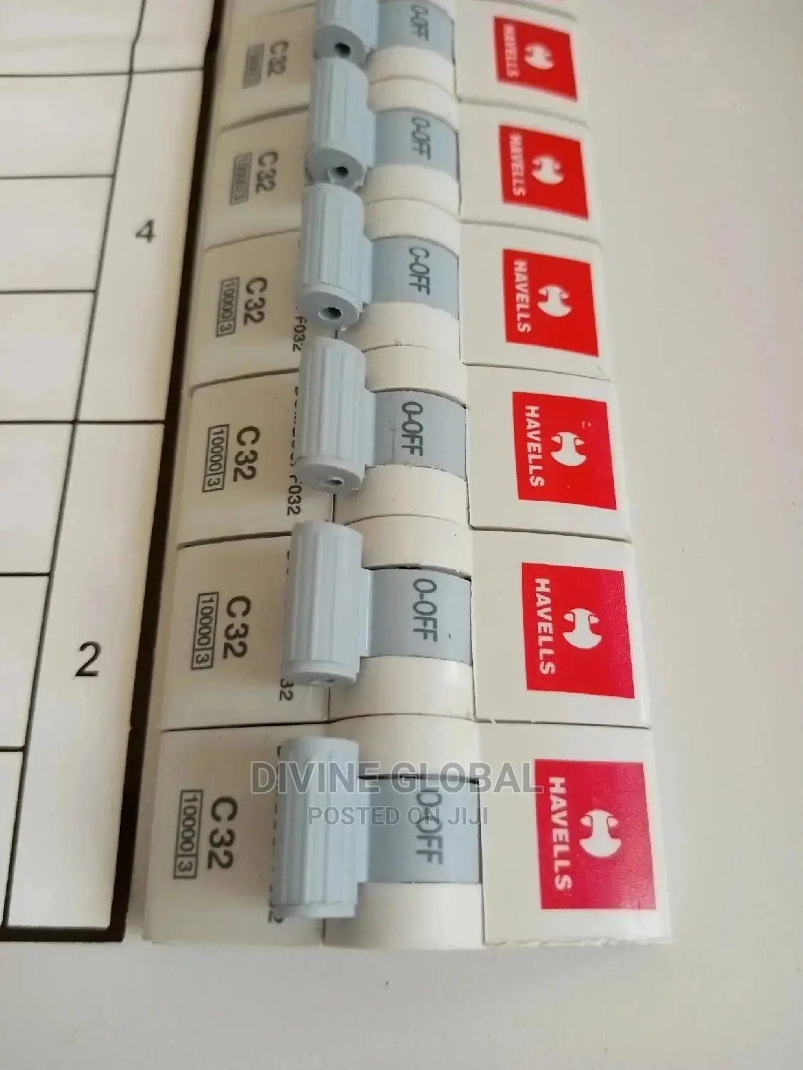8way 3phase Distribution Board Havell Main Switch