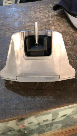 Hyundai Elantra 2017/18 Aluminum Passenger Side Engine Seat