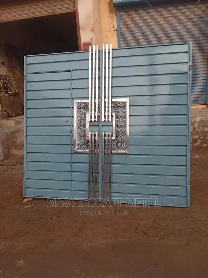 Metal Gate Modern Design