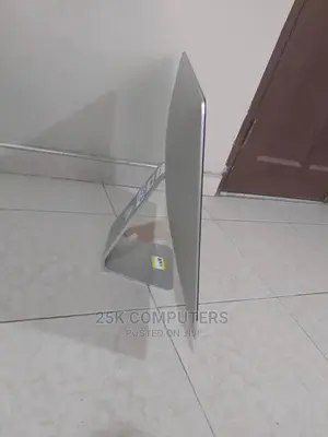 Desktop Computer Apple iMac 8GB Intel Core i5 HDD 1T