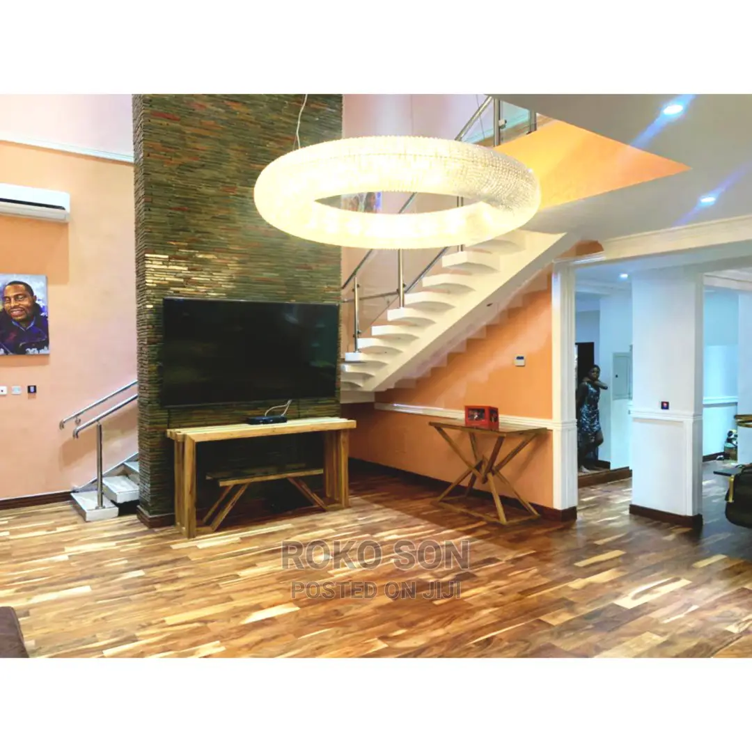 5bdrm Mansion in Dr Roko, Spintex for sale