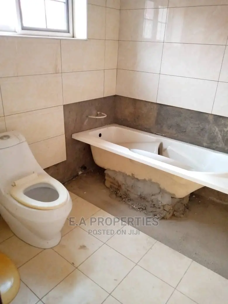 4bdrm House in E a Properties, Otano for Sale